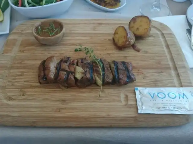 Voom Cafe & Restaurant'nin yemek ve ambiyans fotoğrafları 8