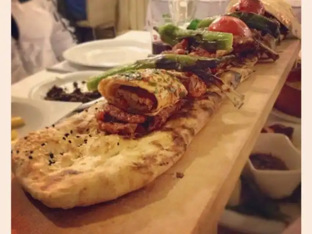 Adana Metrelik Kebapcisi'nin yemek ve ambiyans fotoğrafları 8