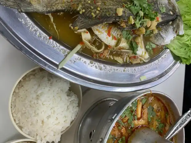 Dino’s Thai Food Restoran Food Photo 4