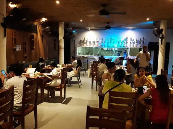 Globy Bar & Restaurant