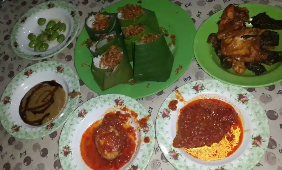 Nasi Uduk Kakek H. Suryadi