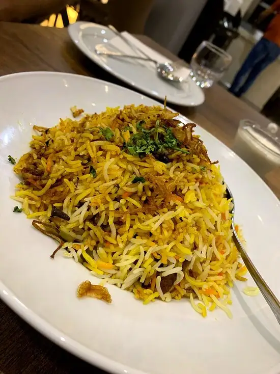 Bombay Masala Indian Restaurant'nin yemek ve ambiyans fotoğrafları 5