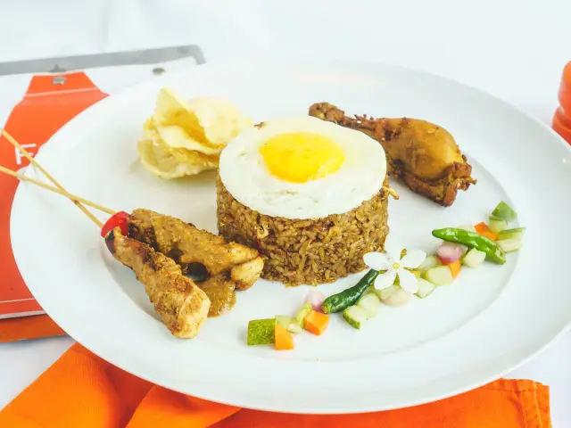 Gambar Makanan HARRIS Cafe - HARRIS Hotel Tebet 7