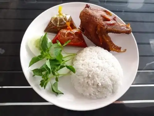 Dapur Bebek Mbak Nia Surabaya, Ubung Utara