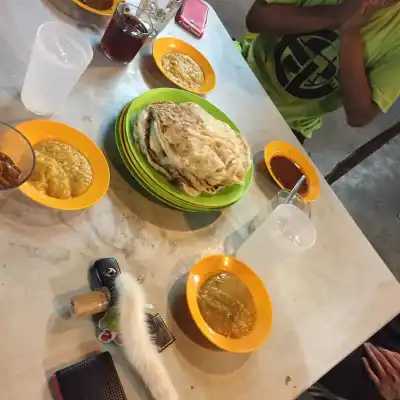 Roti Canai Kari Tulang Bunut Payung