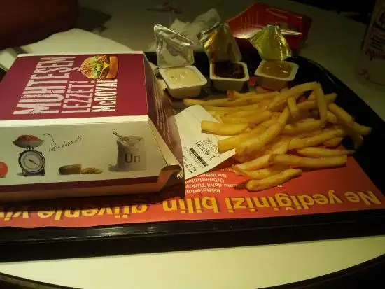 McDonald's'nin yemek ve ambiyans fotoğrafları 1