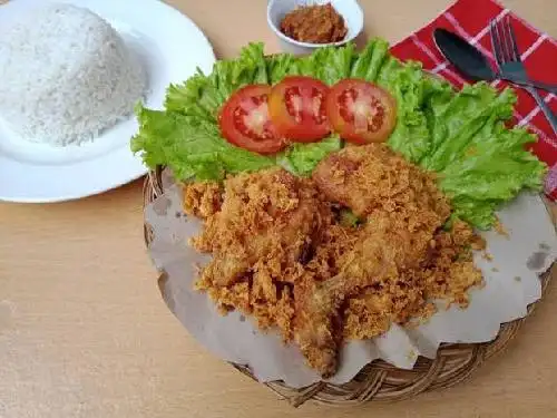 Ayam Kremes Ibu Asih