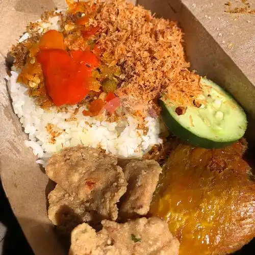 Gambar Makanan Tahu Tek Telor, Roti Bakar, Nasi Jinggo & Es Juice Jus Buah Sakura 3