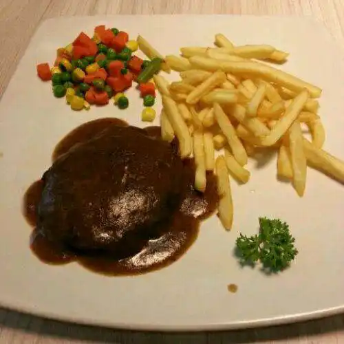 Gambar Makanan AH Resto Cafe 19