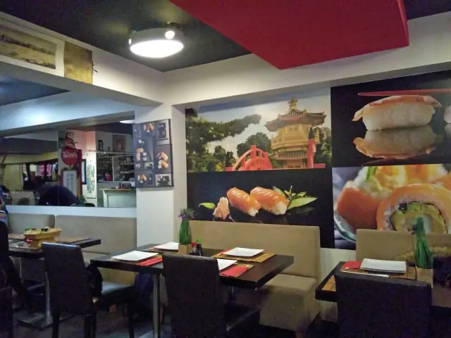 Chinese Wok & Sushi'nin yemek ve ambiyans fotoğrafları 10