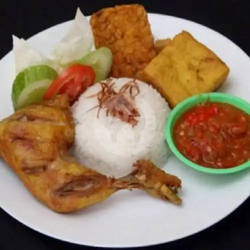 Gambar Makanan Nasi Campur Bu Jarwo, Kuta 6