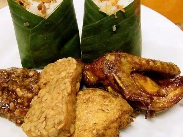 Gambar Makanan Nasi Uduk Ayam Goreng Zainal Fanani 13