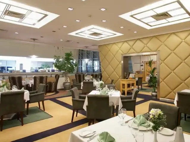 Cafe La Belle - Aktif Metropolitan Hotel'nin yemek ve ambiyans fotoğrafları 2