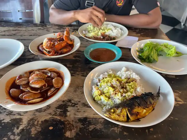 Restoran Udang Galah Teluk Intan Food Photo 2