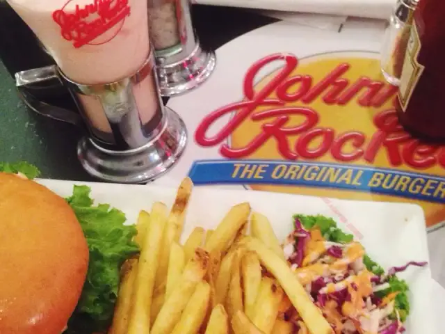 Johnny Rockets Food Photo 14