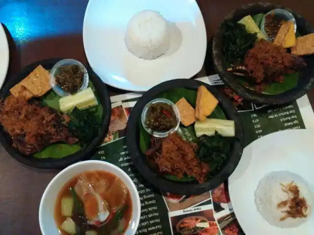 Gambar Makanan Ayam Goreng Cobek Ijo 13