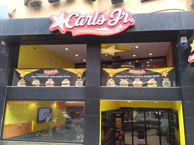 Carl's Jr.'nin yemek ve ambiyans fotoğrafları 18