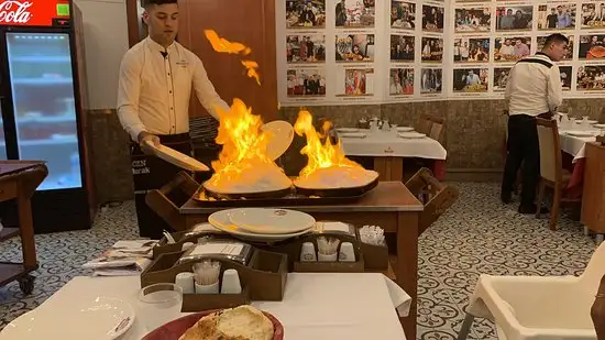 Burak Steak House'nin yemek ve ambiyans fotoğrafları 1