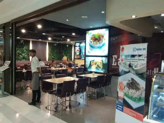 Gambar Makanan Eaton Bakery & Restaurant Plaza Tunjungan 11