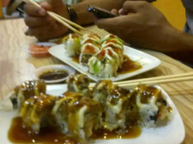 Gambar Makanan Suteki Sushi (Pejaten Village) 16