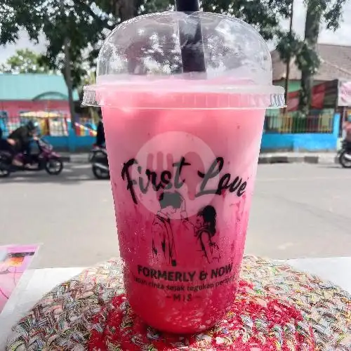 Gambar Makanan Minuman First Love, Bukittinggi, Jl Sutan Syahrir 4