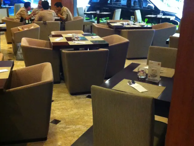 Gambar Makanan Coffee Shop - Grand Cemara Hotel 5