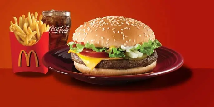 McDonald's'nin yemek ve ambiyans fotoğrafları 3