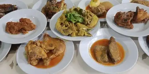 Warung Makan Padang Baru,  Pahlawan