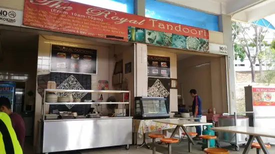 The Royal Tandoori Food Photo 1