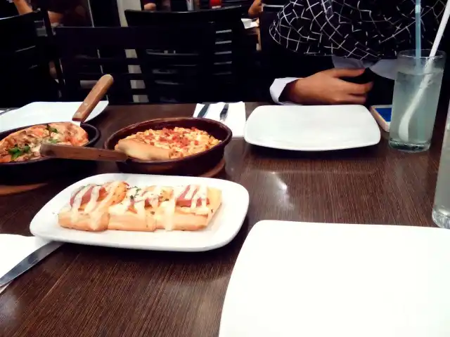 Gambar Makanan Pizza Hut 15