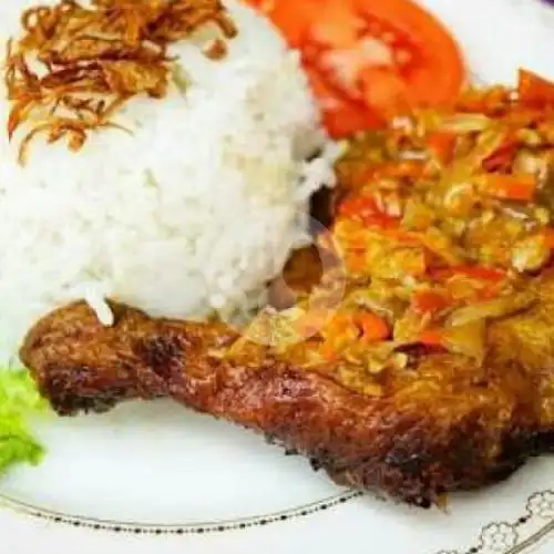 Gambar Makanan Ayam Bakar & Goreng Bu Selvi, Banteng Baru 2
