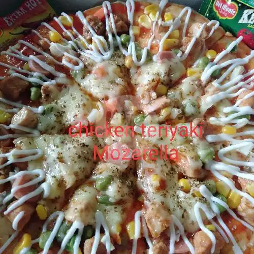 Gambar Makanan STAR Pizza & Burger, Gang Sabilul Huda 5