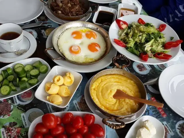 Anzer Sofrası'nin yemek ve ambiyans fotoğrafları 2