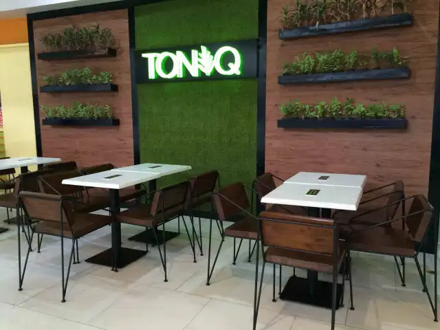 Toniq Food Photo 3