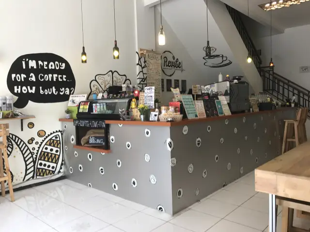Revibe Coffee Shop