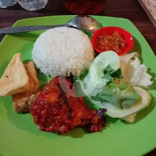 Gambar Makanan AAC Resto, Kalipuro 13