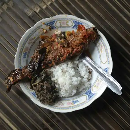 Gambar Makanan Gudeg Pawon & Mangut Lele Mbah Marto 11