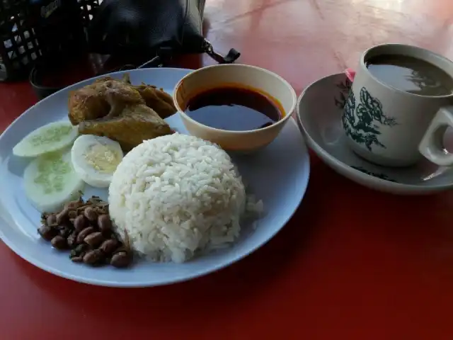 Nasi Ayam Taugeh Food Photo 3