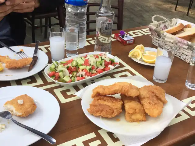 Balikci Esat'in Yeri'nin yemek ve ambiyans fotoğrafları 16