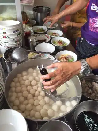 Pitt Street Koay Teow Th'ng (Eel Fish Ball Noodle)