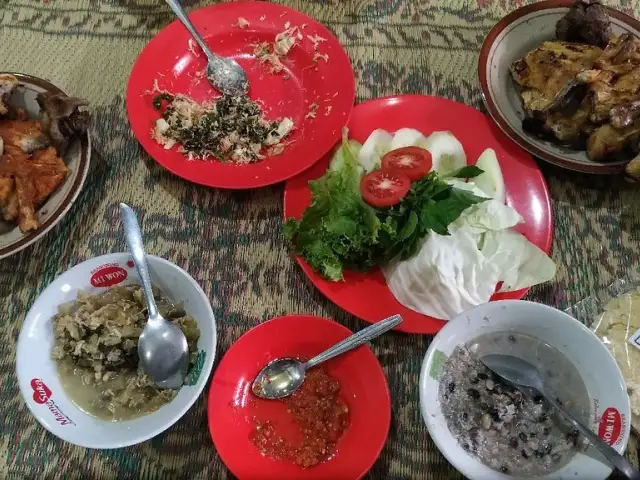 Gambar Makanan Ayam Panggang Bu Setu Gandu 3