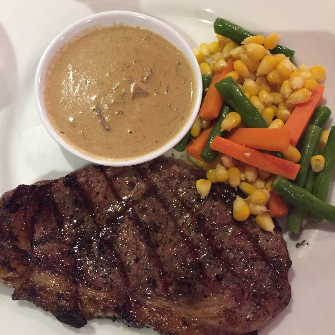 Road House Steak & Grill terdekat Restoran dan Tempat Makan western