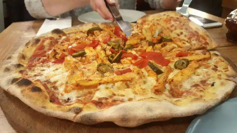 Pizza İl Forno'nin yemek ve ambiyans fotoğrafları 42