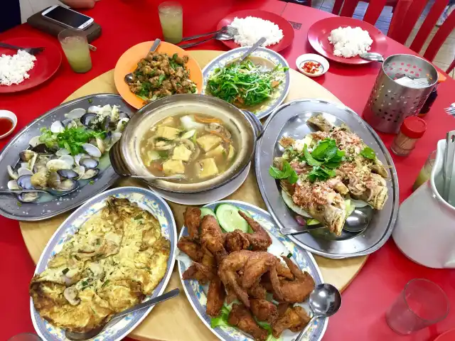 Chai Seafood Food Photo 5