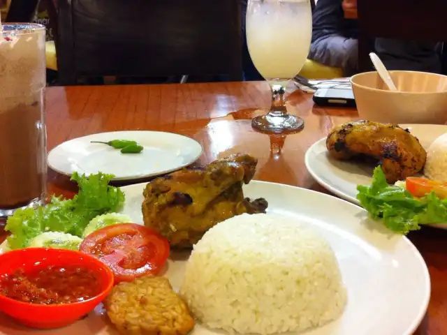 Gambar Makanan Celsius Cafe & Grill 10