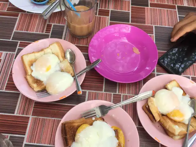 Pak Mat Nasi Goreng Rendang Kerang Food Photo 4