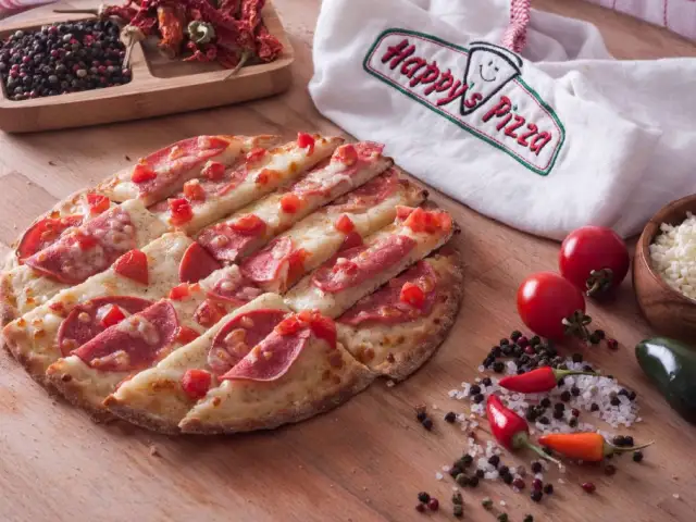 Happy's Pizza'nin yemek ve ambiyans fotoğrafları 6