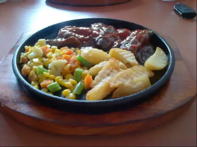 Gambar Makanan "AROMA" Steak 7