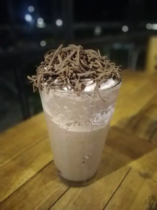 Gambar Makanan Cokelat Klasik Cafe - Sulfat 8