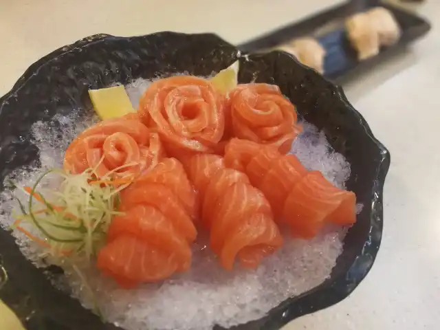 Sushi Tie Food Photo 4